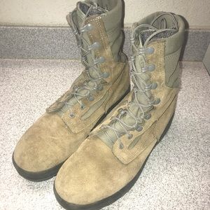 Belleville size 9 boots